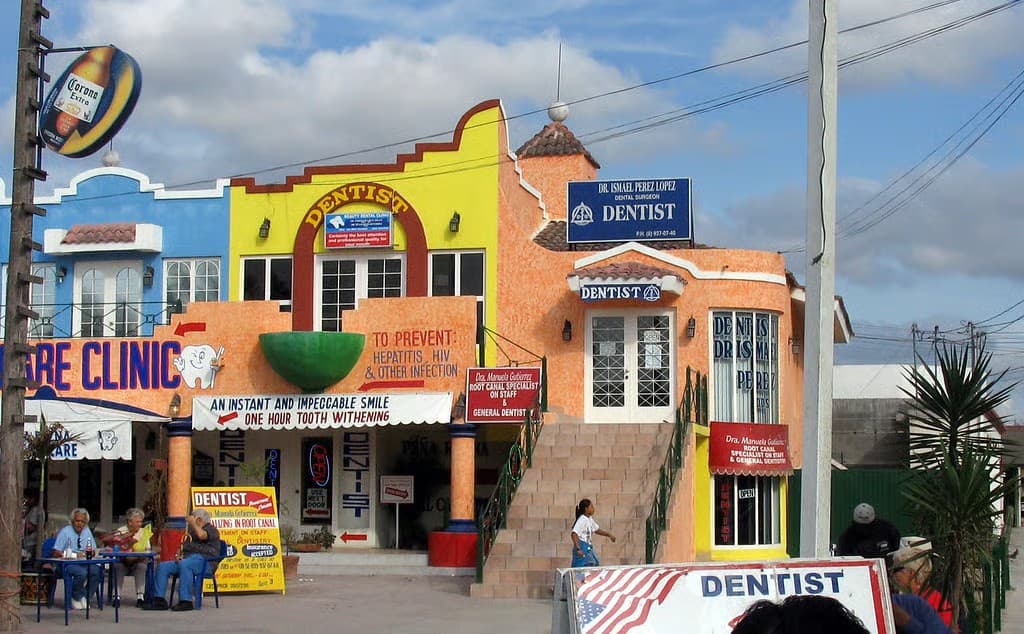 Main avenue in Nuevo Progreso — walkable, safe, and lined with clinics